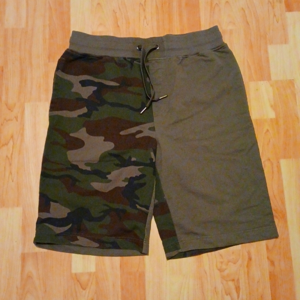 Mens camo shorts